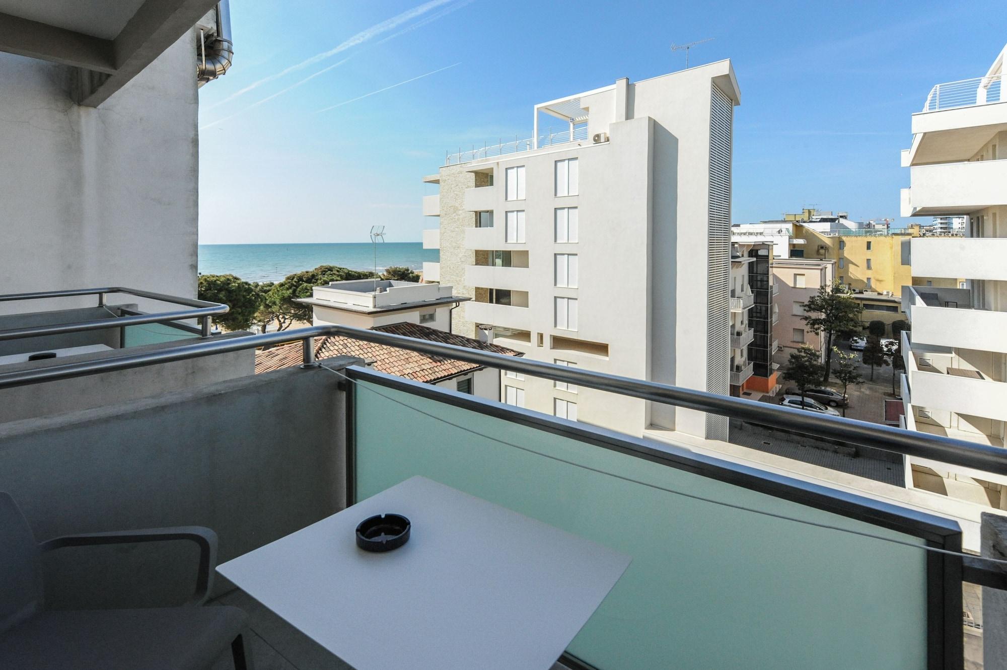 Hotel Lampara Lignano Sabbiadoro Exterior photo